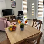Mlinar - One Bedroom With Seaview Appartamento