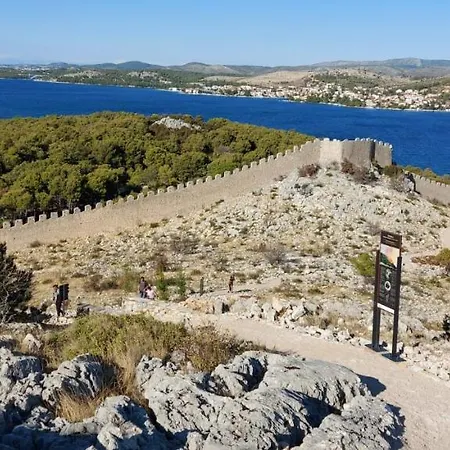 Mlinar - One Bedroom With Seaview Apartment *