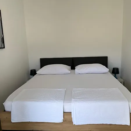 Mlinar - One Bedroom With Seaview Grebastica