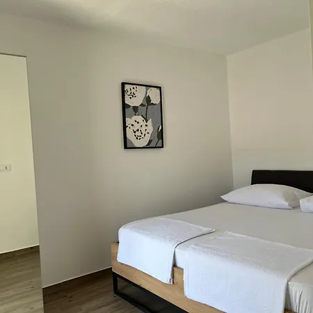 Apartment Mlinar - One Bedroom With Seaview