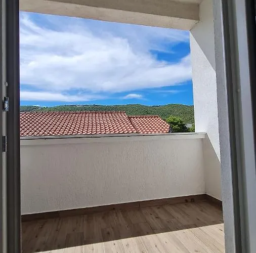 Appartamento Mlinar - One Bedroom With Seaview Grebaštica