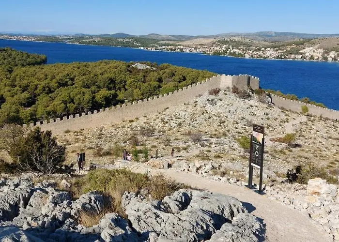 Mlinar - One Bedroom With Seaview Appartamento *