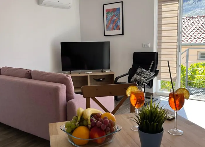 Mlinar - One Bedroom With Seaview Appartamento *