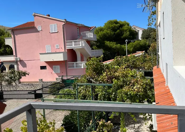 Appartamento Mlinar - One Bedroom With Seaview *